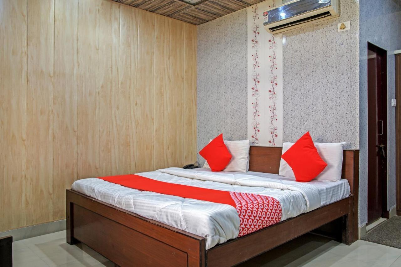 Oyo 62241 Swastik Garden Hotel Dhāmpur Eksteriør billede