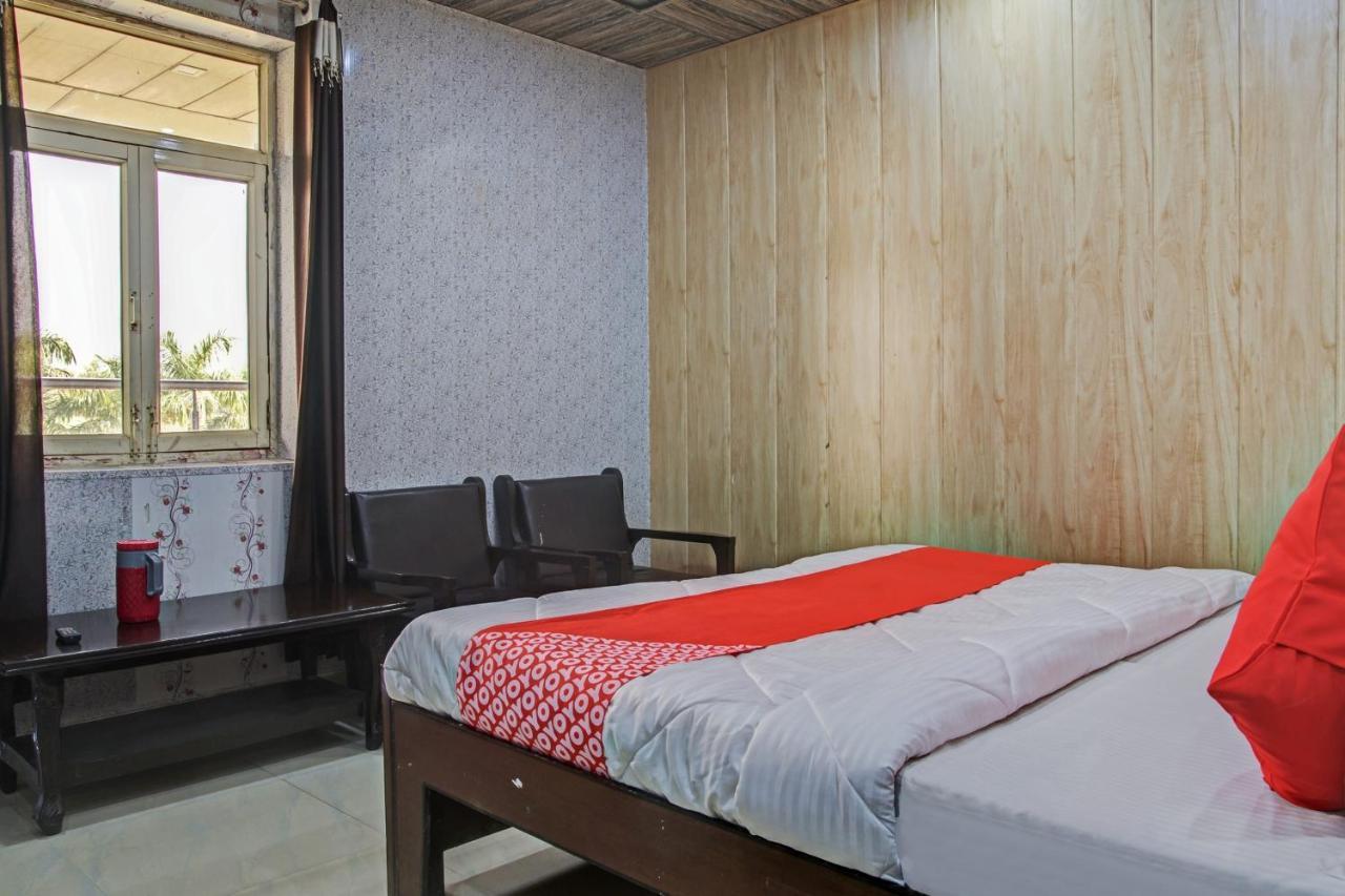Oyo 62241 Swastik Garden Hotel Dhāmpur Eksteriør billede
