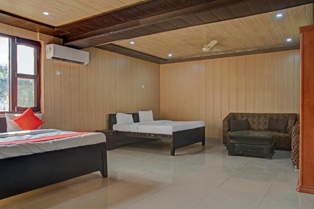 Oyo 62241 Swastik Garden Hotel Dhāmpur Eksteriør billede