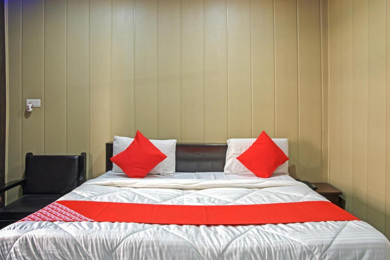 Oyo 62241 Swastik Garden Hotel Dhāmpur Eksteriør billede