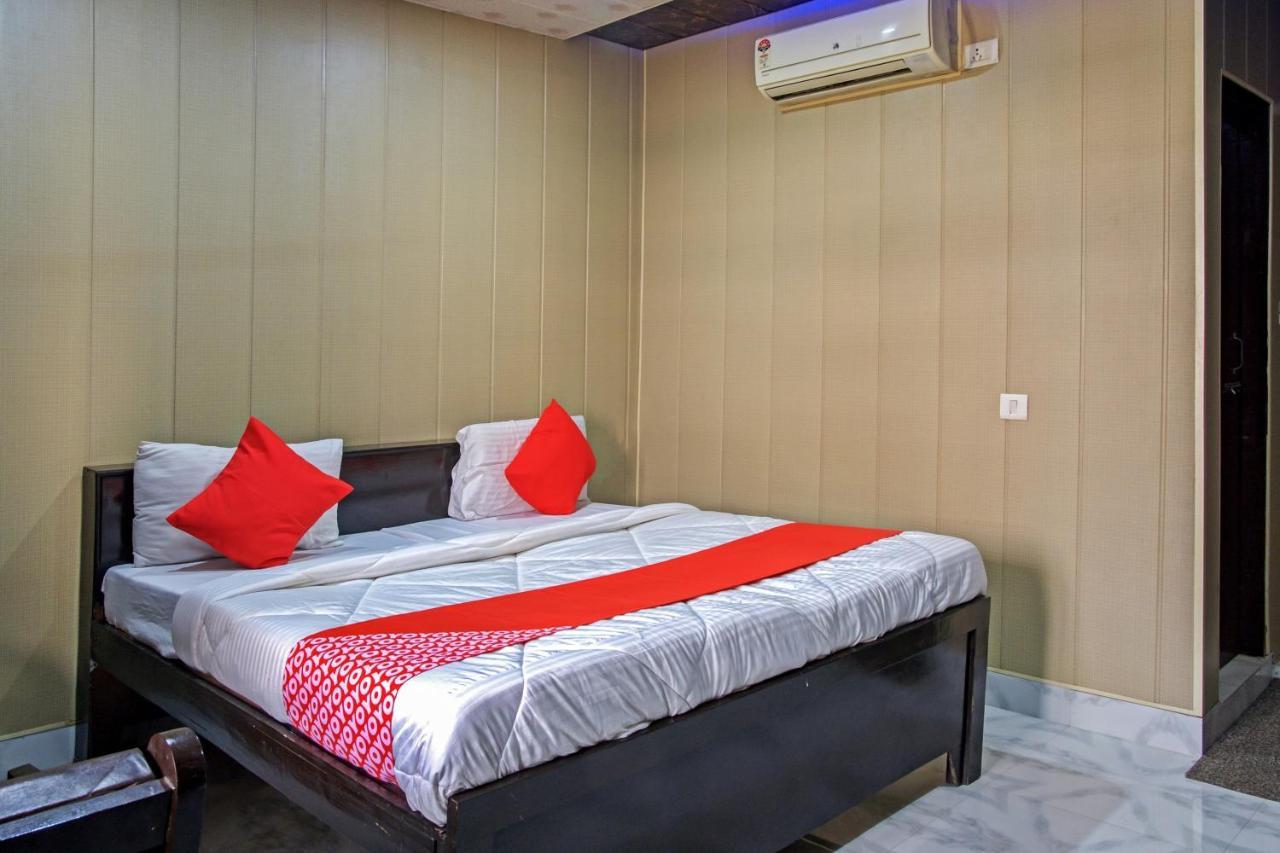 Oyo 62241 Swastik Garden Hotel Dhāmpur Eksteriør billede