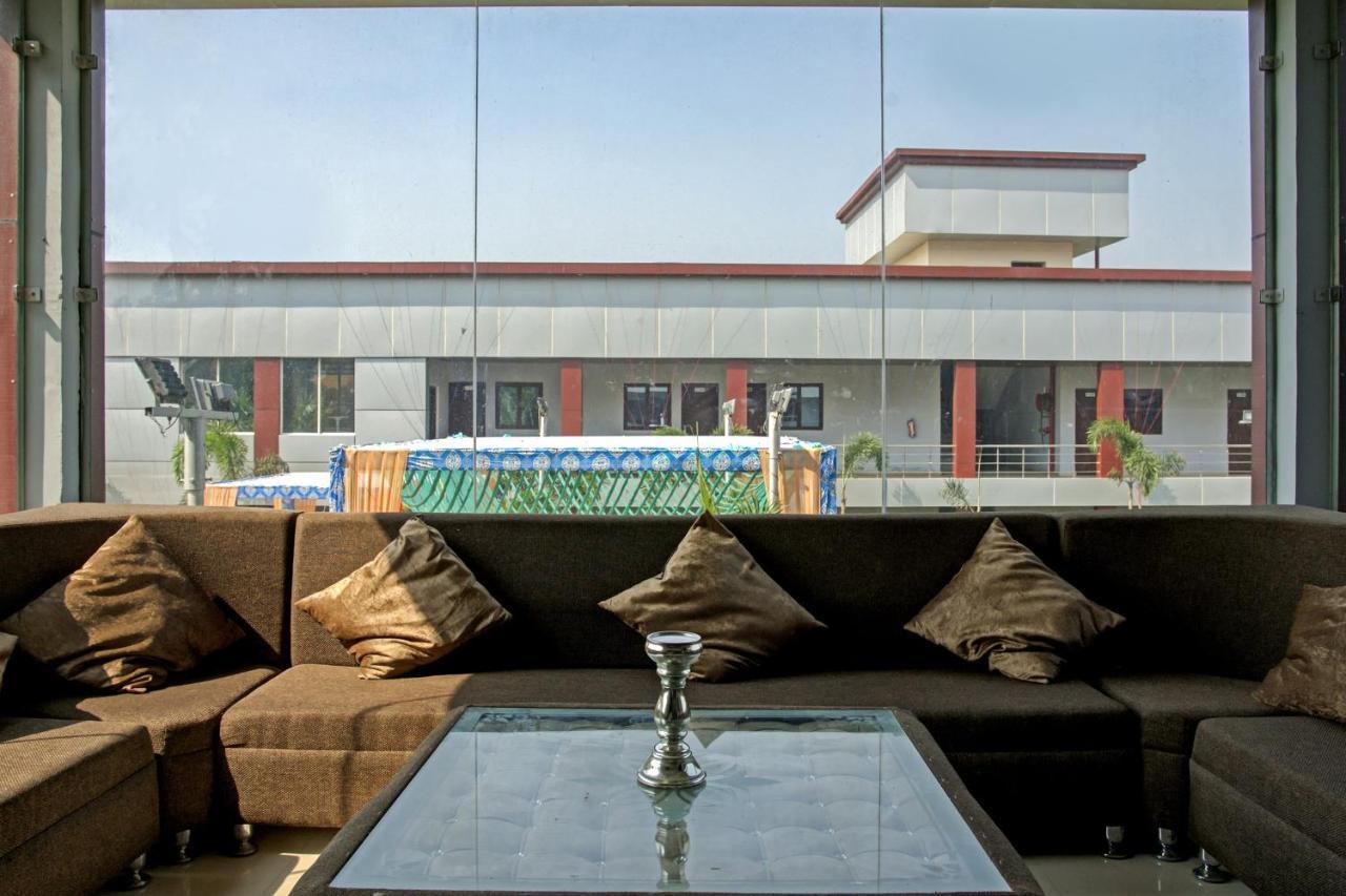 Oyo 62241 Swastik Garden Hotel Dhāmpur Eksteriør billede